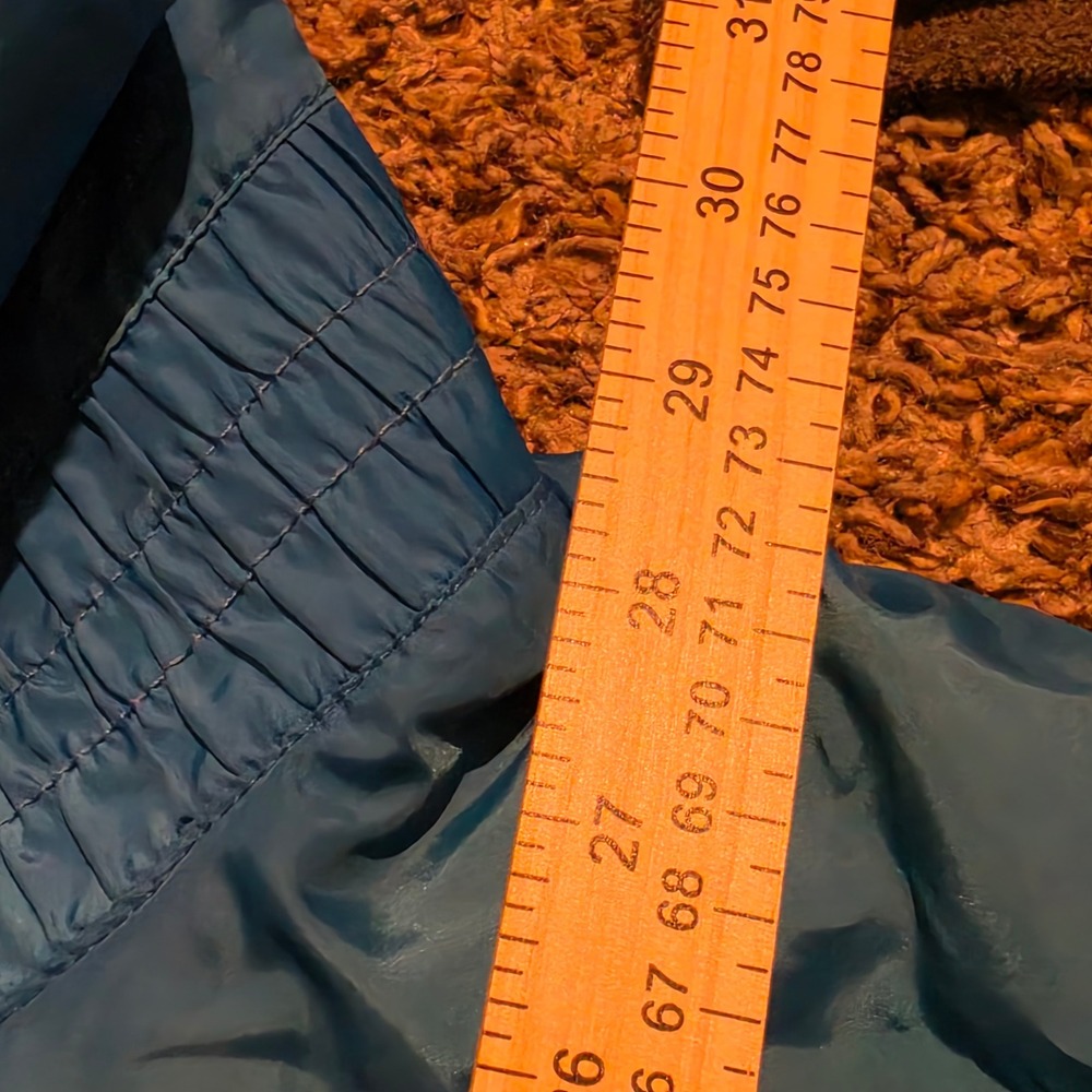 Buc-ee's Mens XL Colorblock Windbreaker Jacket Blue Black Pink Leopard Hood XL - Picture 6 of 7